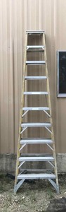 lot 322 image: Ladder Werner Fiberglass 10 Ft. Type A (yellow)