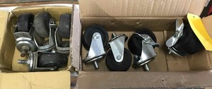 lot 439 image: Casters (approximately 3 inch)