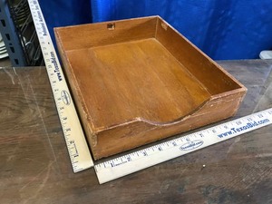 lot 440 image: Hedges mid-century finger jointed wood tray