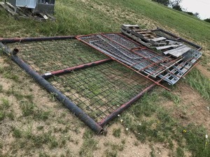 lot 10 image: Gates  assorted styles and sizes