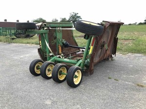 lot 11 image: John Deere 1517 Rotary Cutter (15 foot wing fold)