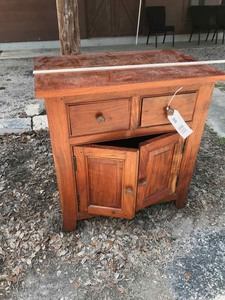 lot 38 image: Wood 2-Drawer Side Table