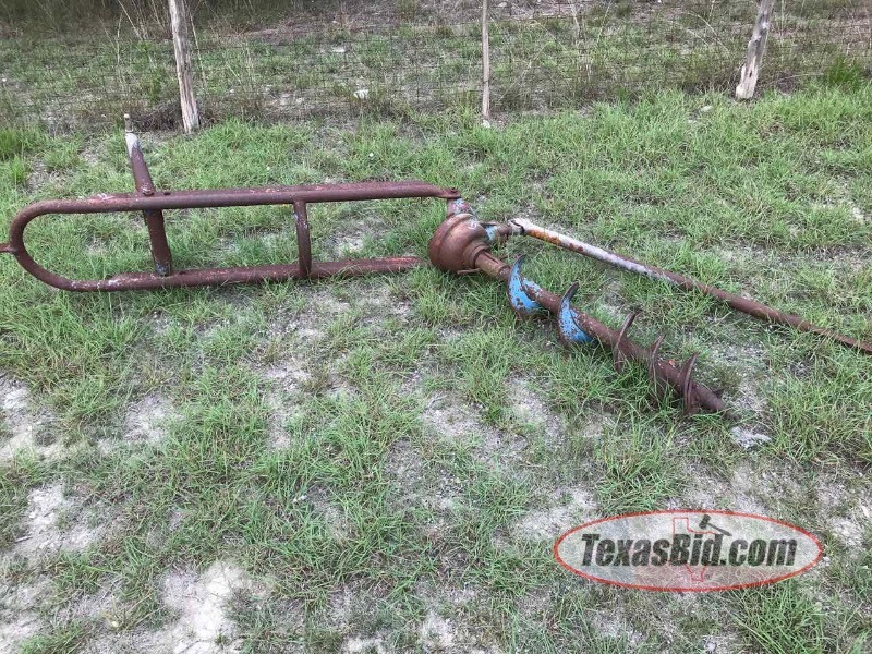 lot 11 image: Implement  Post Hole Digger & Auger (blue)