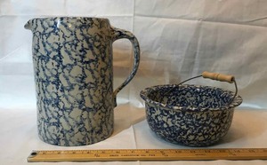 lot 154 image: Marshall Pottery Blue Spongeware Pitcher & Bowl