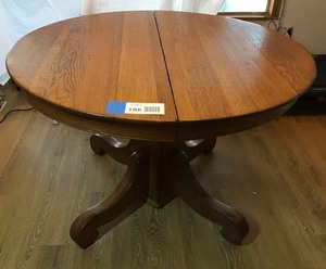 lot 188 image: Antique round oak table