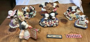 lot 196 image: Marys Moo Moos