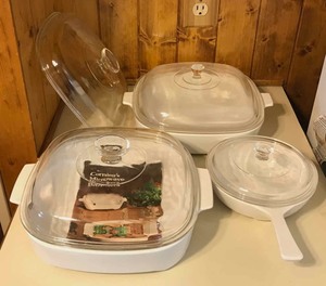 lot 262 image: Corning Ware Microwave Dishes