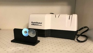 lot 273 image: Chefs choice hybrid 2002 knife sharpener, Rada Quick edge knife sharpener