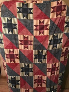 lot 372 image: Duvet Cover (red & blue)