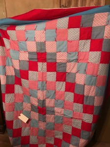 lot 373 image: Quilt hearts