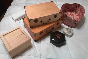 lot 382 image: Wooden boxes, trinket boxes