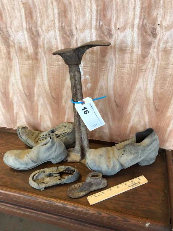 lot 16 image: Old cobblers shoe last & old shoes
