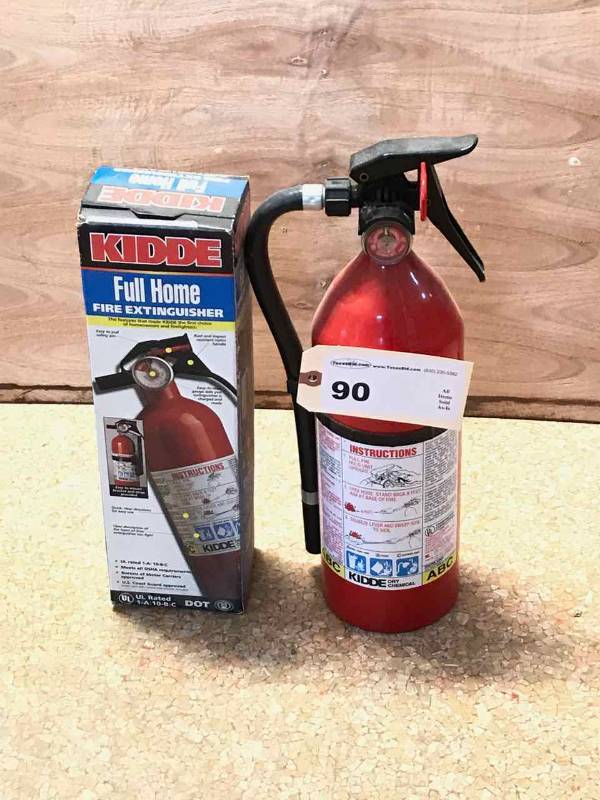 lot 90 image: (2) Modern Fire Extinguishers