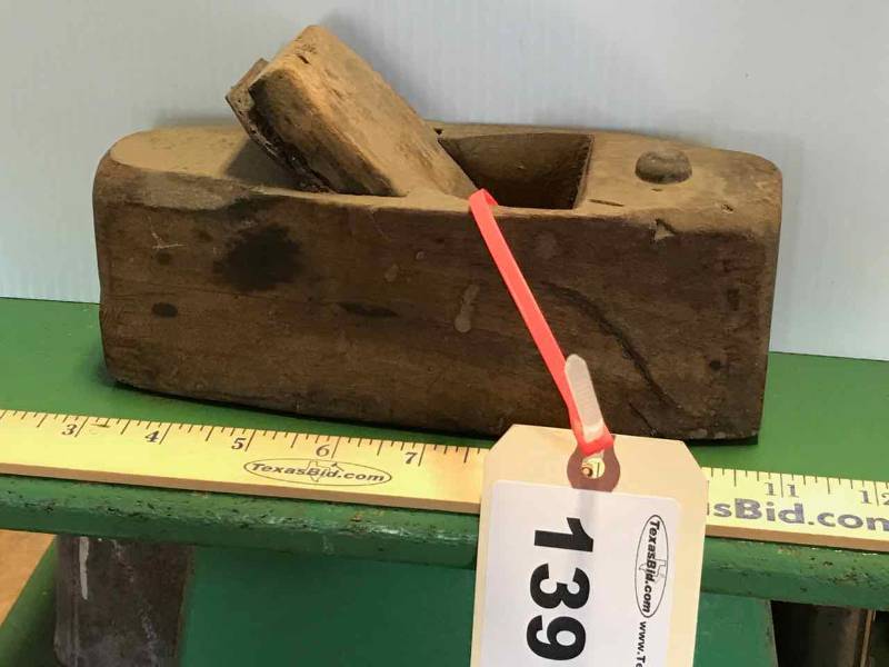 lot 139 image: Antique Tool  Wood Block Plane