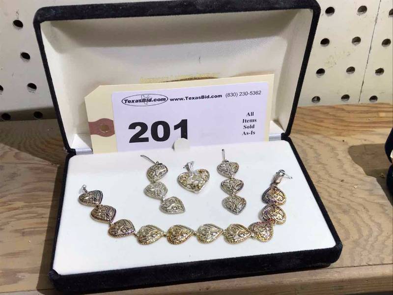 lot 201 image: Americas Leading Jewelry  Pierced Dangle Earrings, Pendant, Bracelet