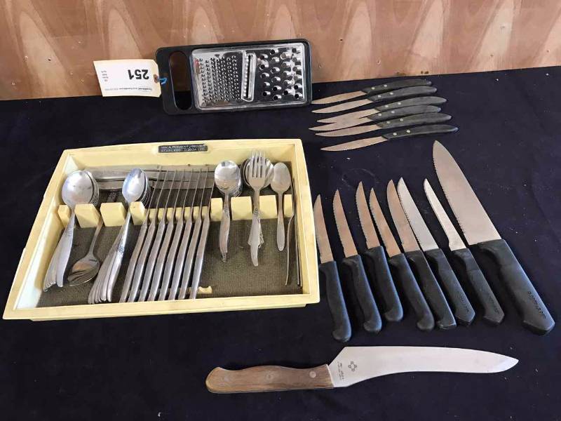 lot 251 image: Flatware, Steak Knives, Grater