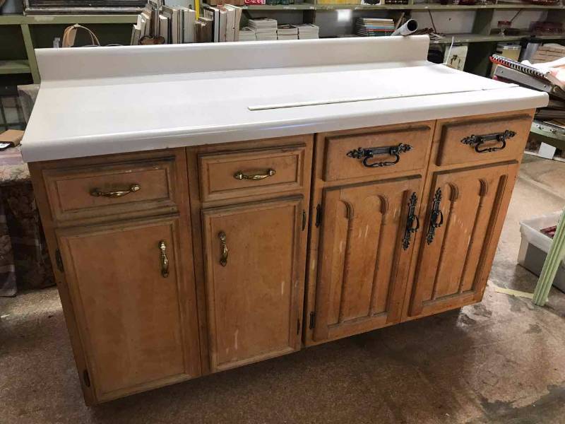 lot 263 image: (2) Cabinets with One Laminate Top