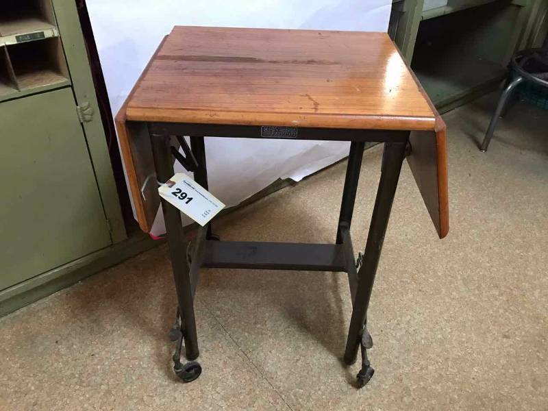 lot 291 image: Vintage Hi-Lo Typewriter Stand on Wheels