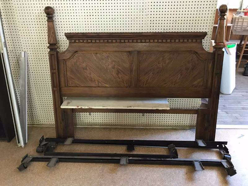 lot 296 image: Headboard & a Hollywood-Frame