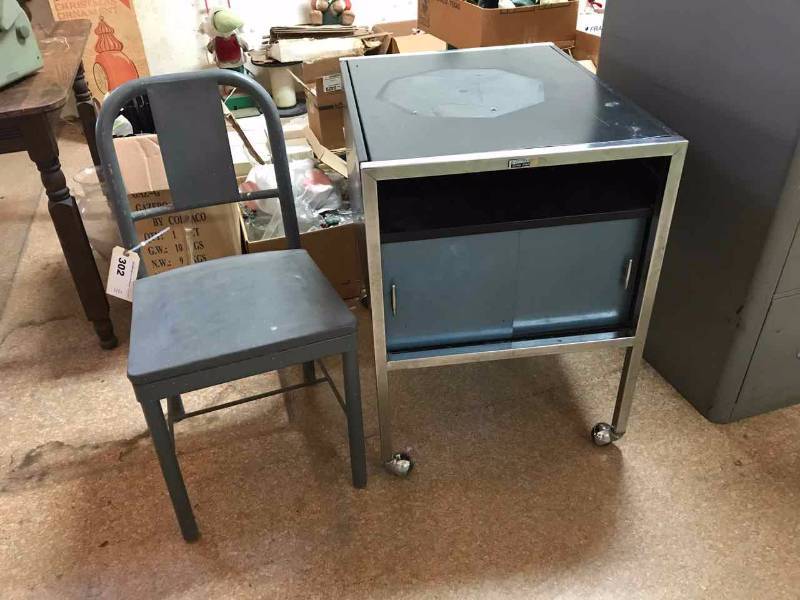 lot 302 image: Vintage Metal Office Chair & Rolling Metal Corona Standard Stand