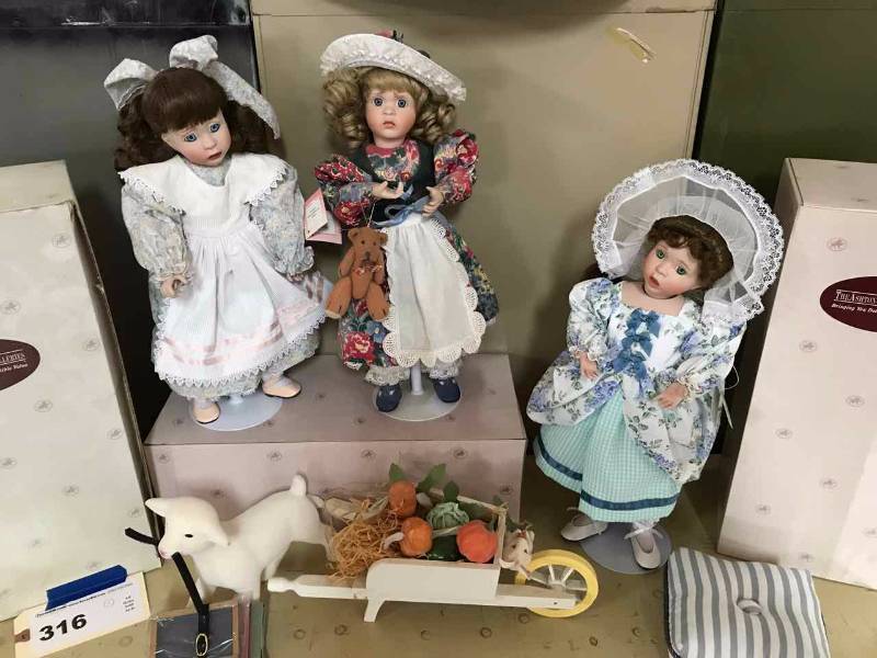 lot 316 image: (3) Dolls Wendy Lawtons Nursery Rhymes