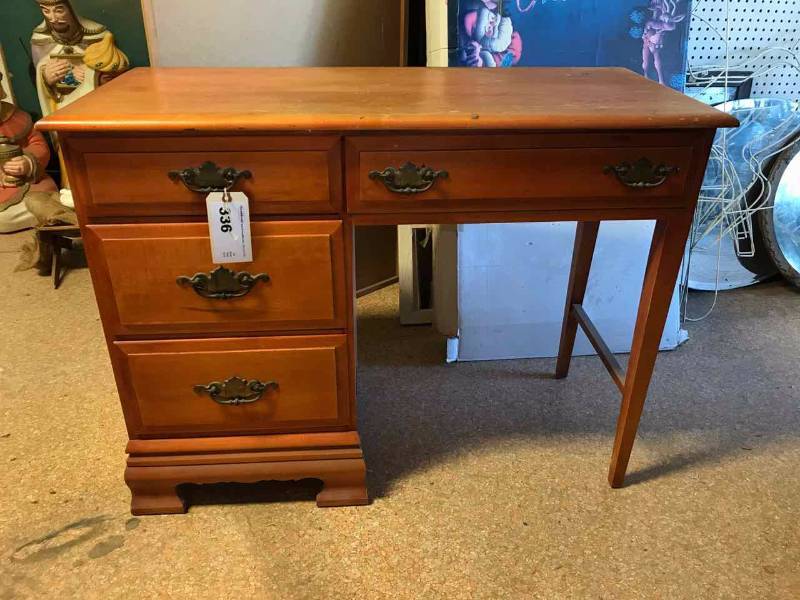 lot 336 image: Vintage Desk