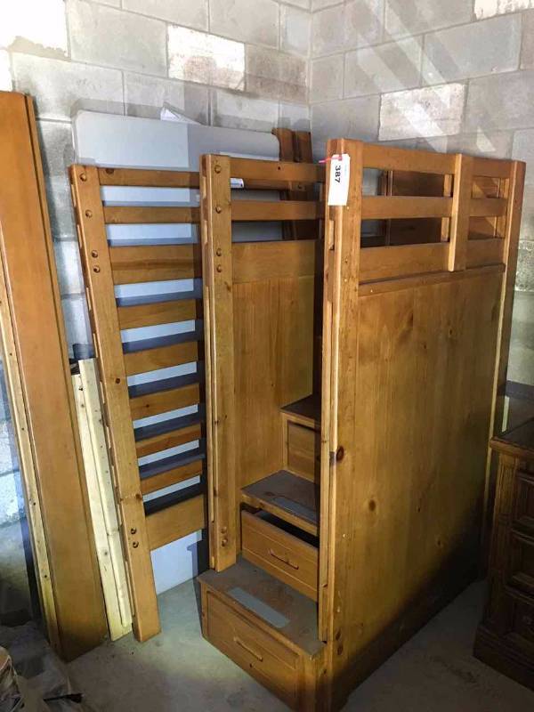 lot 387 image: Wood Bunk-Bed
