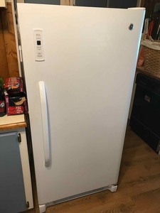 lot 11 image: GE Upright Freezer, Model FUF14SVERWW