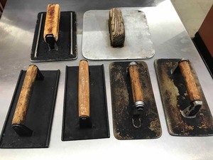 lot 204 image: Grill Presses (6)