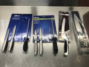 lot 223 image: Assorted Knives