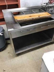 lot 270 image: Stainless Steel Iced Fish Work Station 51 x 36 x 36