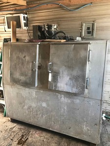 lot 90 image: Ice Vending Cabinet, Mathiesen