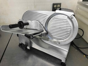 lot 297 image: Centaur Model 210 Slicer 13hp