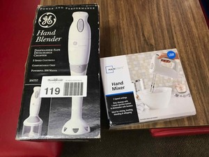 lot 119 image: GE Hand Blender and Hand Mixer