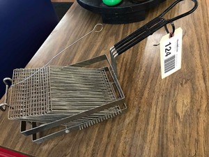 lot 124 image: TostadaChalupa Fryer Basket