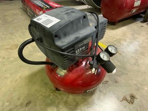 lot 40 image: Porter Cable Pancake Compressor