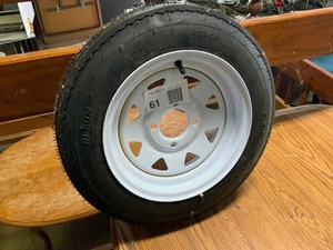 lot 61 image: Trailer Tire and Wheel (new) 4.80-12
