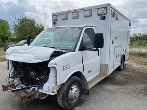 lot 11 image: 2013 Chevrolet Express, Ambulance, wrecked, has Duramax engine, unknown condition (1GB6G5CL1D1156495)