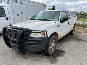 lot 12 image: 2008 Ford F-150 (1FTRX14W48FA87076)