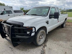 lot 14 image: 2010 FORD F-250 (1FTSX2A53AEA82854)