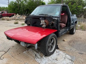lot 20 image: SalvageParts  1988 Chevrolet Stepside Pickup, NO MOTOR,  VIN1GCDC14Z1JZ276546