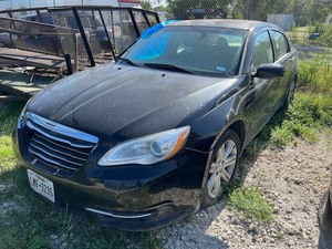 lot 14 image: Storage Lien Red Tag Impound 2013 Chrysler 200 (black) No Keys Mileage Unknown  (VIN  1C3CCBAB7DN733112)