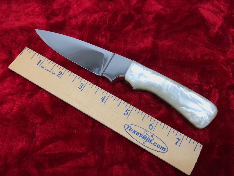 lot 197 image: Knife  Unmarked Integral, Faux Mother of Pearl