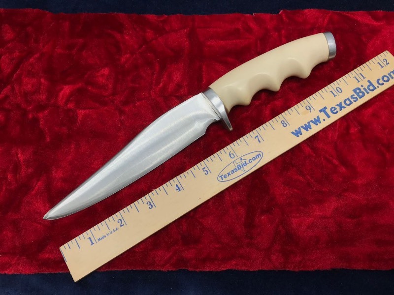 lot 200 image: Knife  Fighting, Micarta Handle, Unmarked