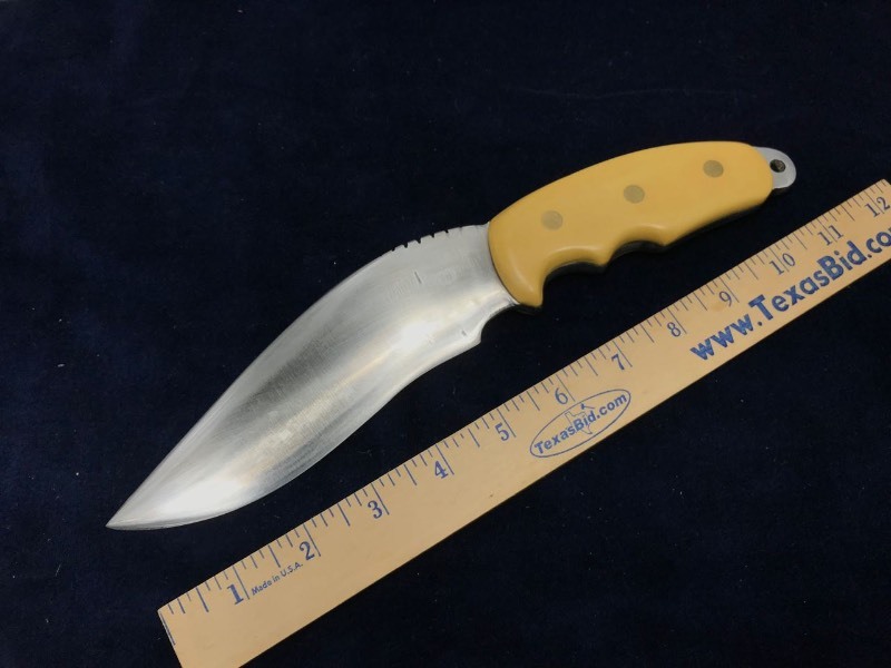 lot 210 image: Knife  Unmarked Micarta