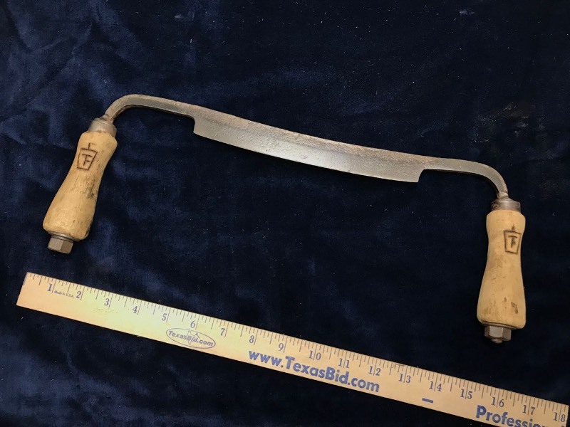 lot 252 image: Knife  Antique Draw Knife