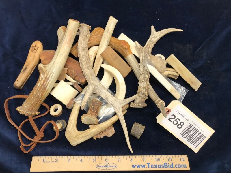 lot 258 image: Assorted AntlerBoneHorn
