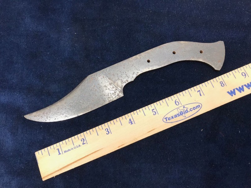 lot 264 image: Forged Skinning Knife Blank, Unsharpened