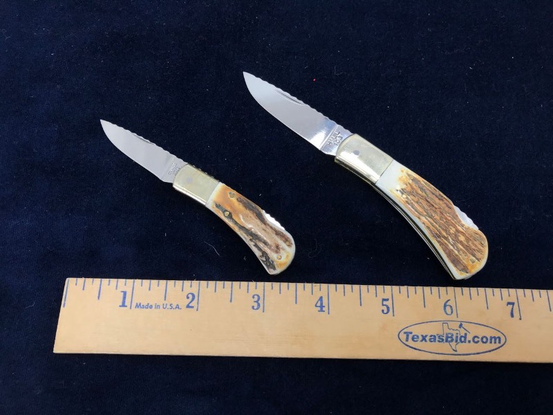 lot 297 image: (2) Knives  Hill Lockbacks, Stag with Filwork