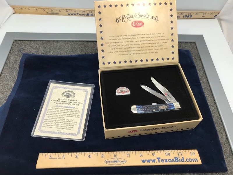 lot 310 image: Case Collectors Club 2-Blade Blue JiggedBone #C05